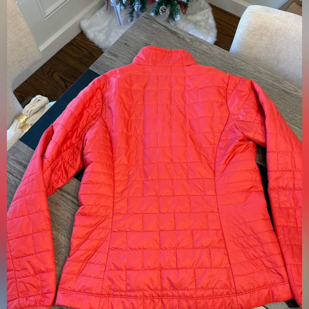 Patagonia Lightweight Puffer - Picture 7 of 7